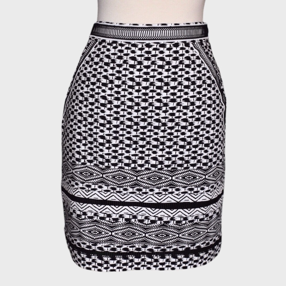 NWT White House‎ Black Market Safari Print Pencil Skirt
